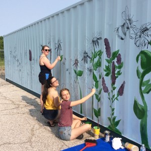 Students working on mural 